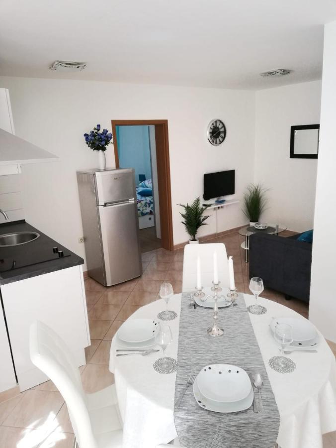 Apartment Toni With Private Parking زادار المظهر الخارجي الصورة
