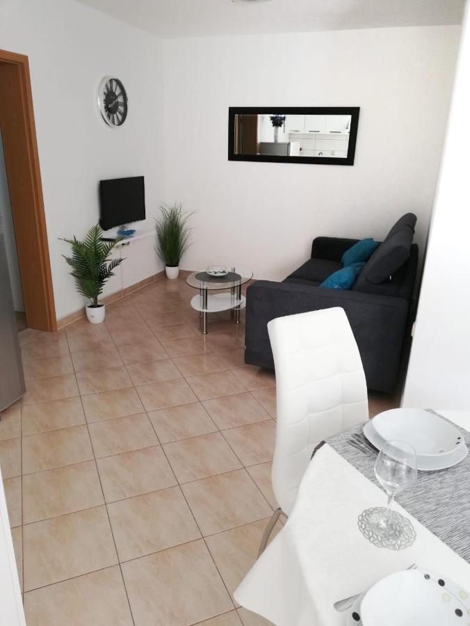 Apartment Toni With Private Parking زادار المظهر الخارجي الصورة